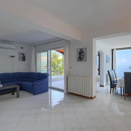 Vakantiehuis Travia Veprinac