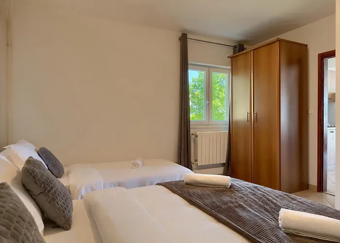 Travia Holiday home *