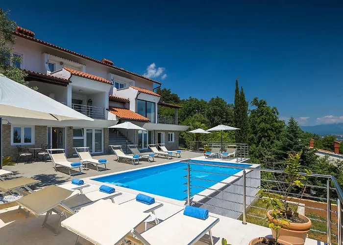 Holiday home Travia Veprinac
